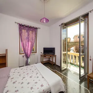 Casa vacanze House Leomar Di Maria, Genova